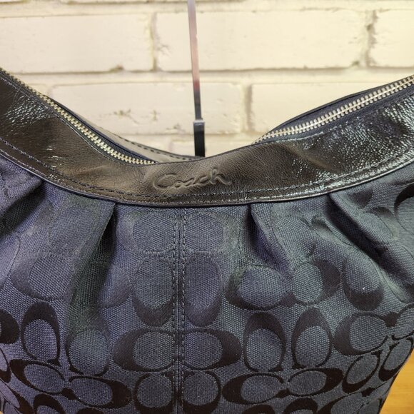 Like New Coach Ashley Signature Black Shoulder Bag Purse - Picture 5 of 16